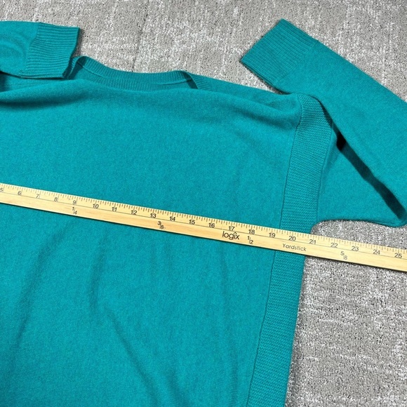 J. Crew 100% Italian Cashmere Crew Neck Teal Long Sleeve Luxury Sweater Womens S - Picture 3 of 6